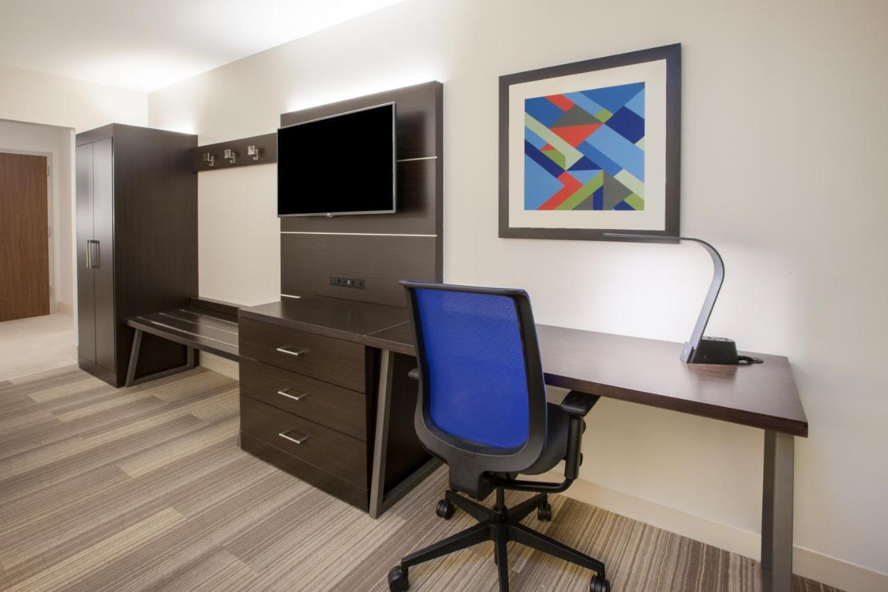 Holiday Inn Express & Suites - Bullhead City By Ihg Exterior photo