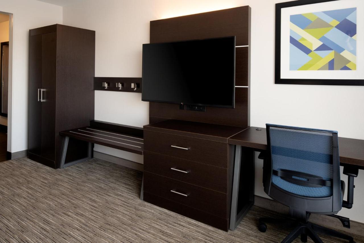 Holiday Inn Express & Suites - Bullhead City By Ihg Exterior photo